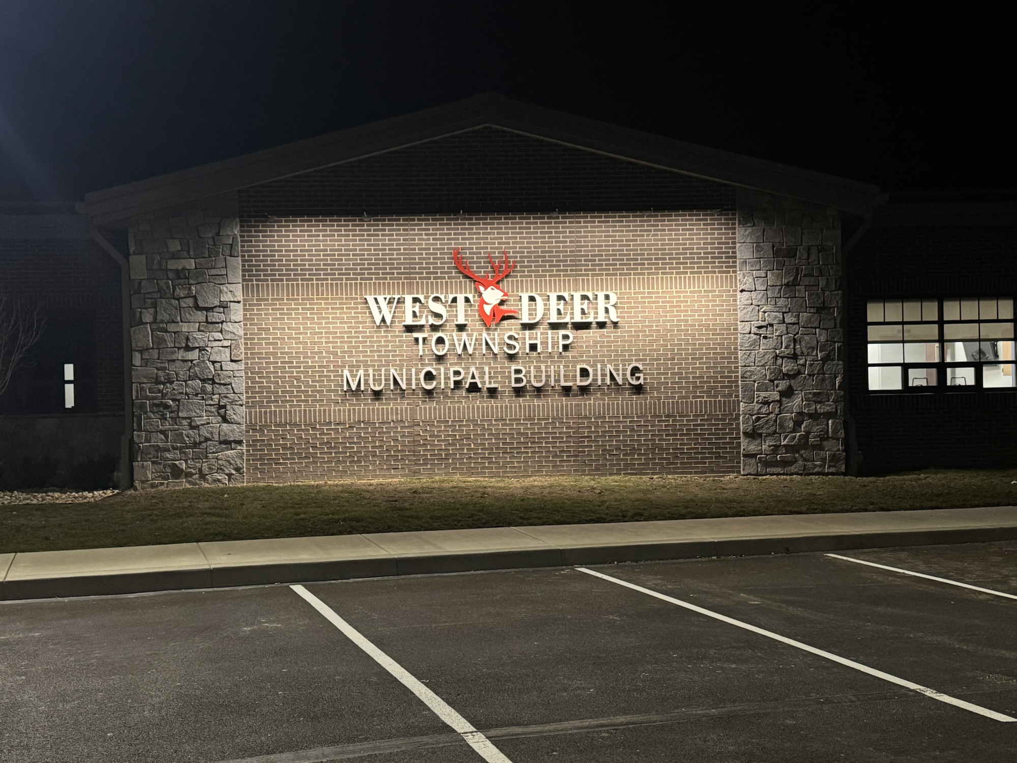 F9D0C35F-6B9B-4E1B-AC75-FD6C61AF360D